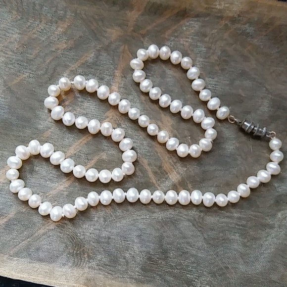 Genuine Pearl's necklace - Picture 7 of 8